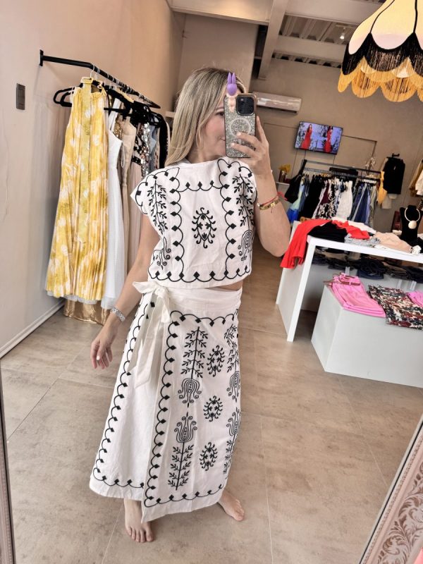 CONJUNTO FALDA ENVOLVENTE - Imagen 2