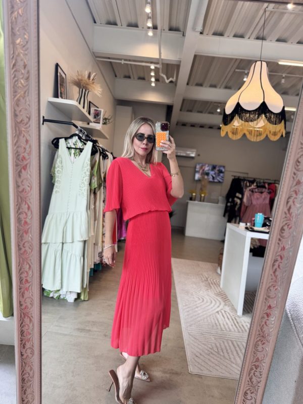 VESTIDO MIDI PLISADO CORAL - Imagen 3