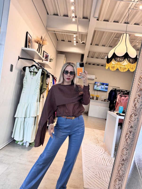 BLUSA APLICACIONES BROWN - Imagen 4