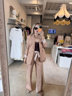 CONJUNTO FORMAL LINES