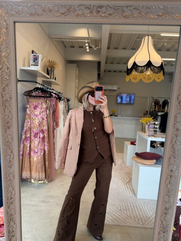 CONJUNTO BROWN FLORES - Imagen 7