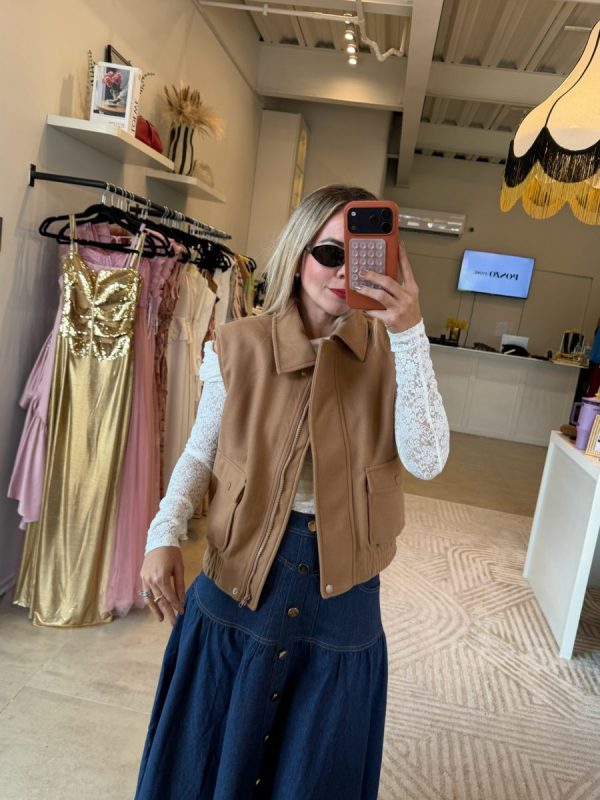 CHALECO SUEDE CAMEL - Imagen 2
