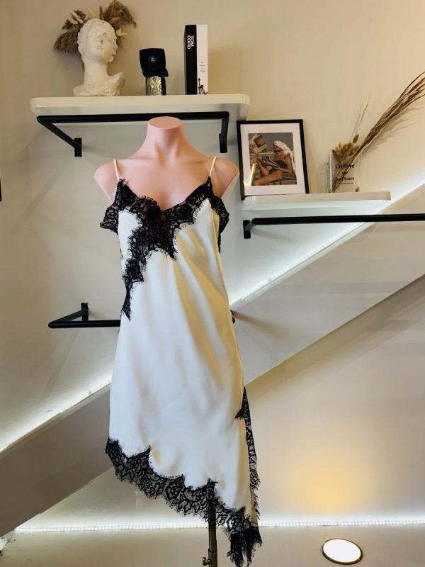 BLUSA ASIMETRICA BLACK WHITE - Imagen 4