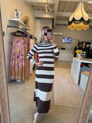 VESTIDO CUELLO ALTO  LINES BROWN