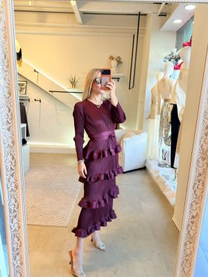 VESTIDO OLANES BURGUNDY