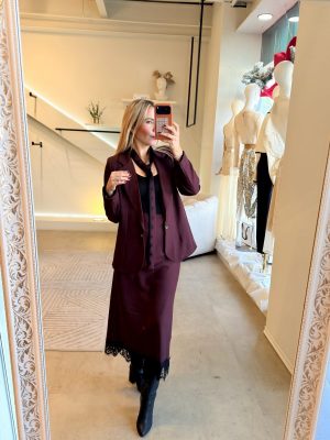 CONJUNTO FALDA BURGUNDY