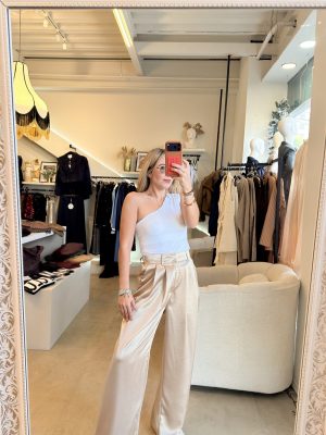 BÁSICA WHITE ONE SHOULDER