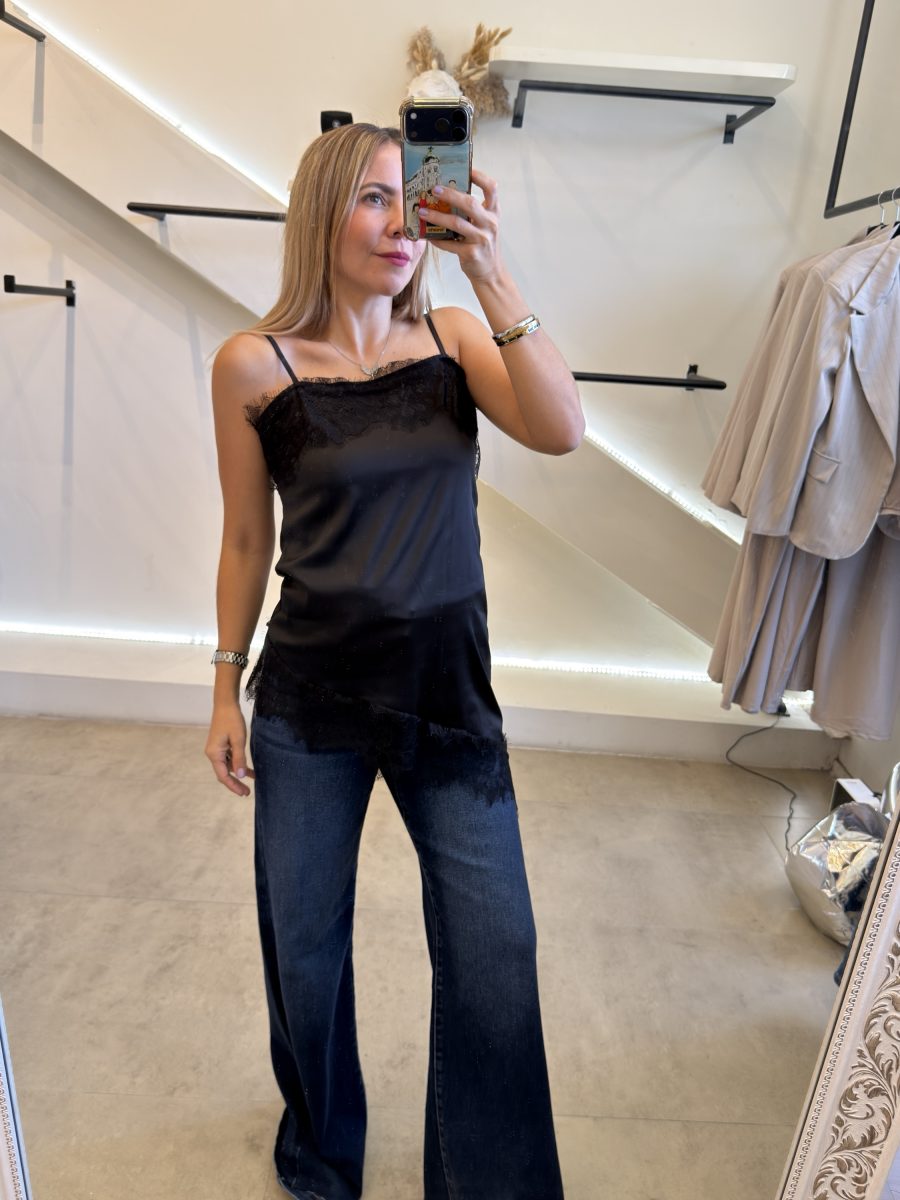 BLUSA ENCAJE BLACK ASIMÉTRICA - Imagen 3