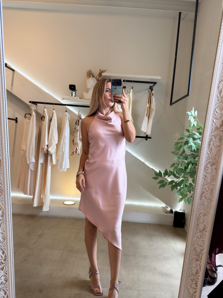VESTIDO PINK HALTER ASIMÉTRICO - Imagen 7