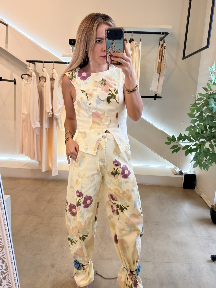 PANTALÓN DENIM FLORES - Imagen 3