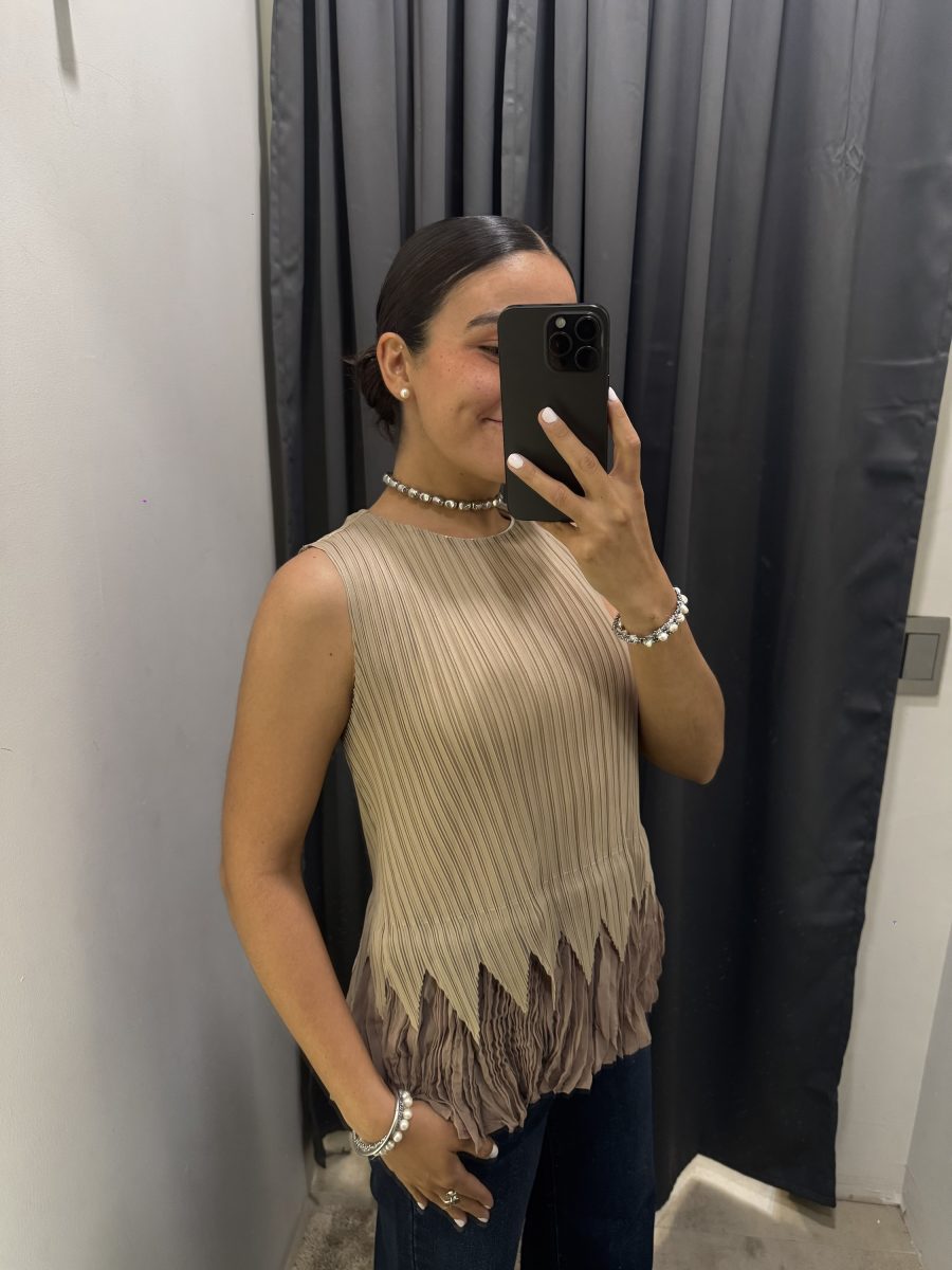 BLUSA PLISADA BROWN