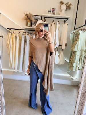 BLUSA ASIMÉTRICA CAMEL