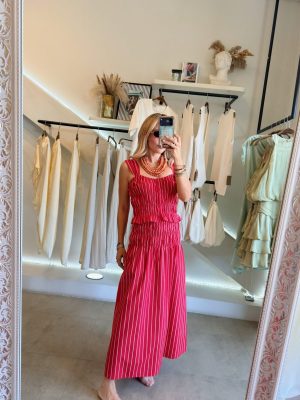 CONJUNTO FALDA RED LINES