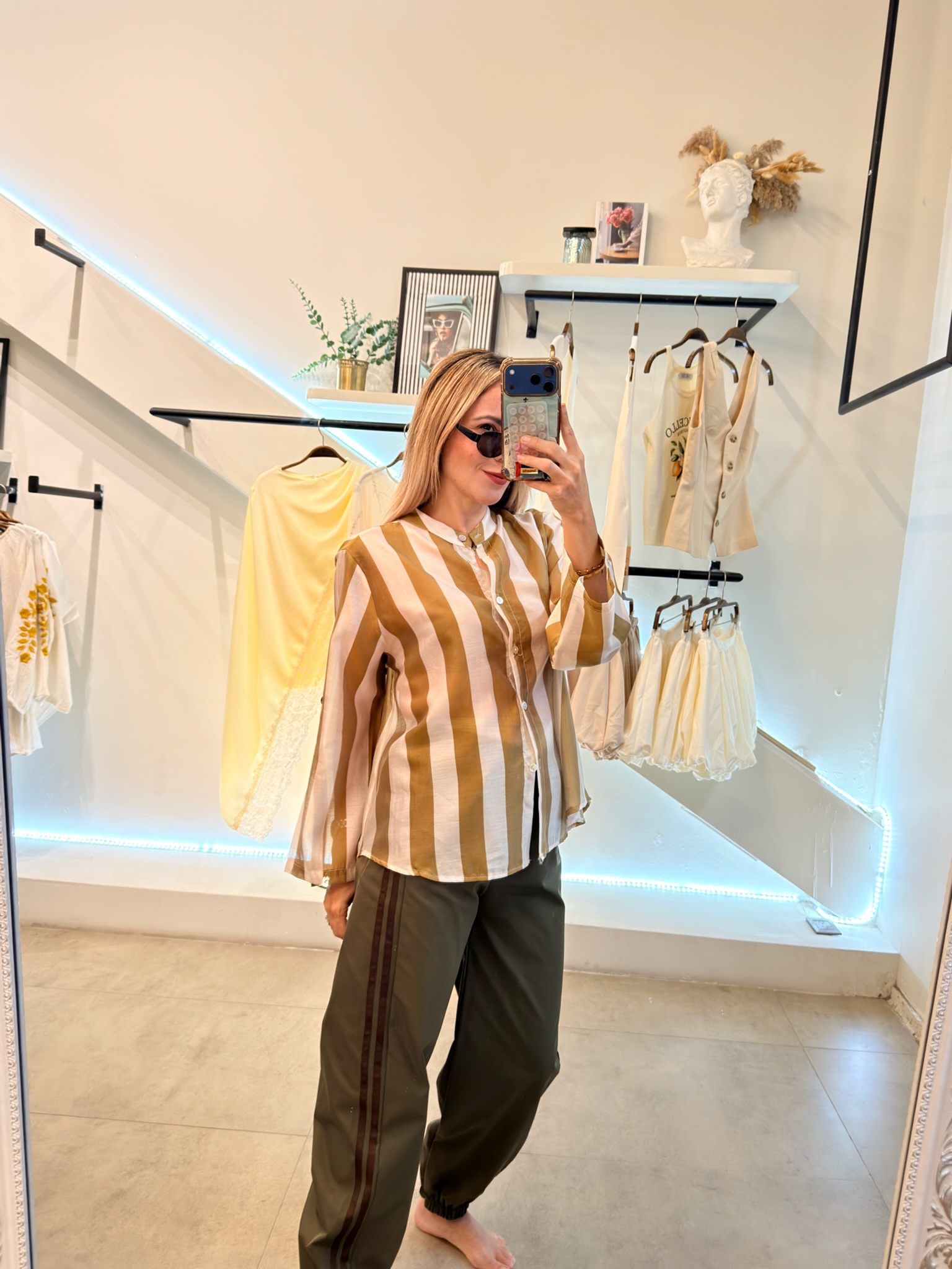 BLUSA LINES WHITE GOLD - Imagen 10