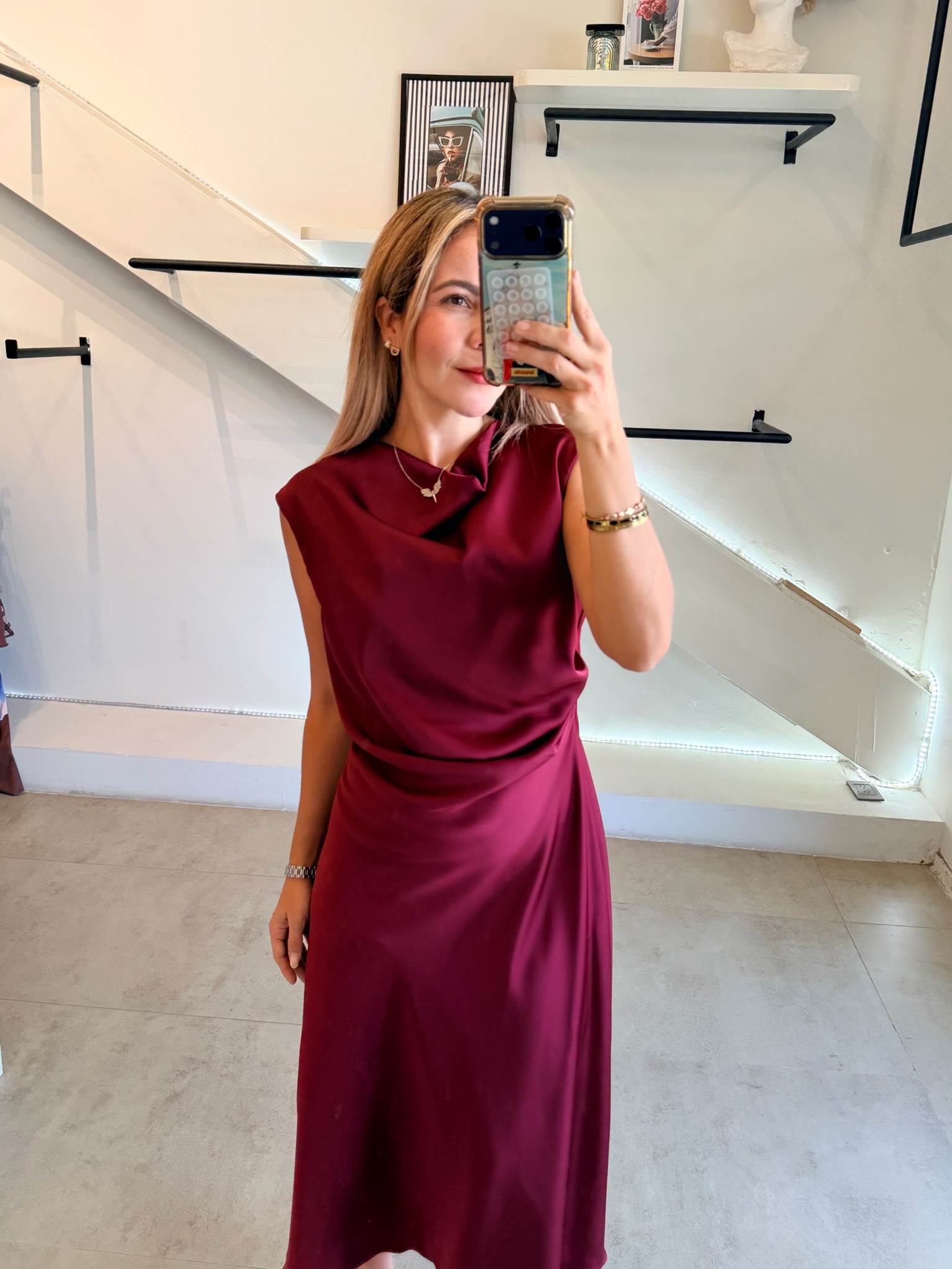 VESTIDO SATIN ITALIANO BURGUNDY - Imagen 7