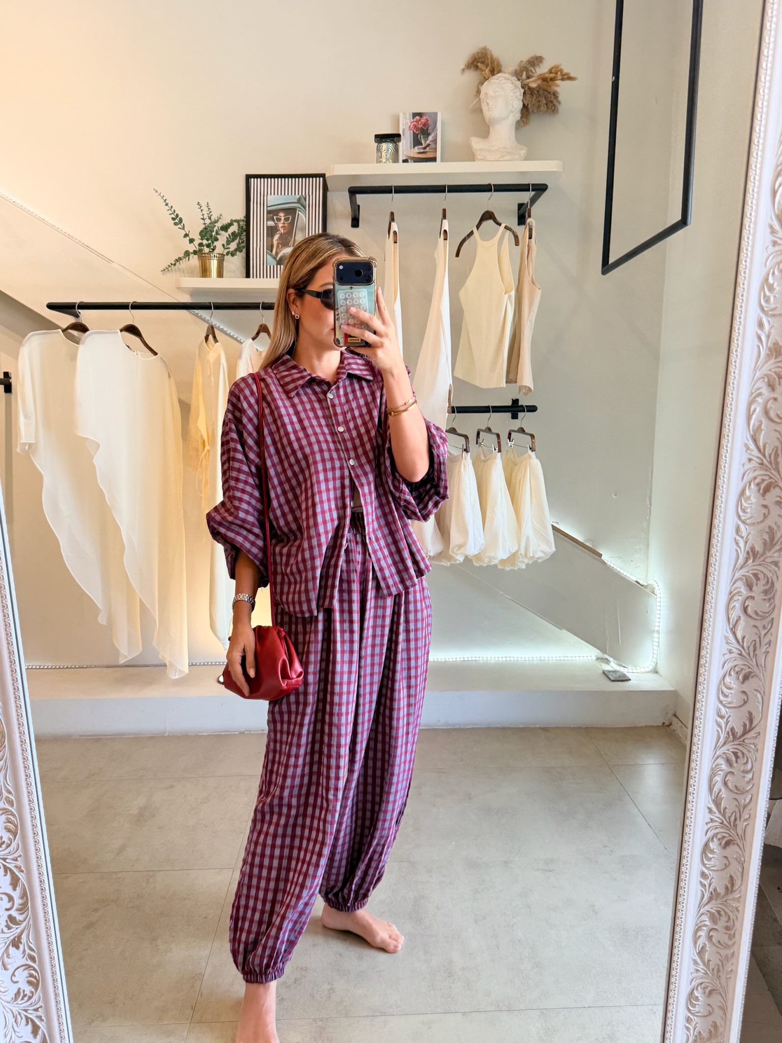 CONJUNTO PANTALON CUADROS BURGUNDY - Imagen 9