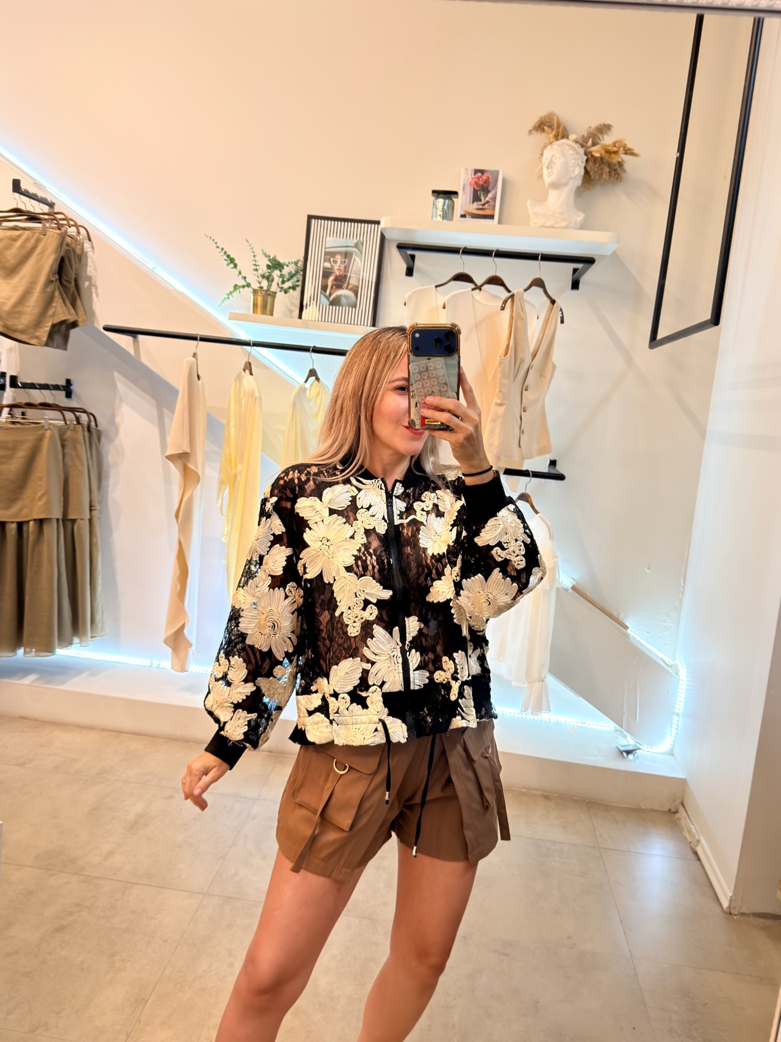 BOMBER JACKET LACE BLACK WHITE - Imagen 3