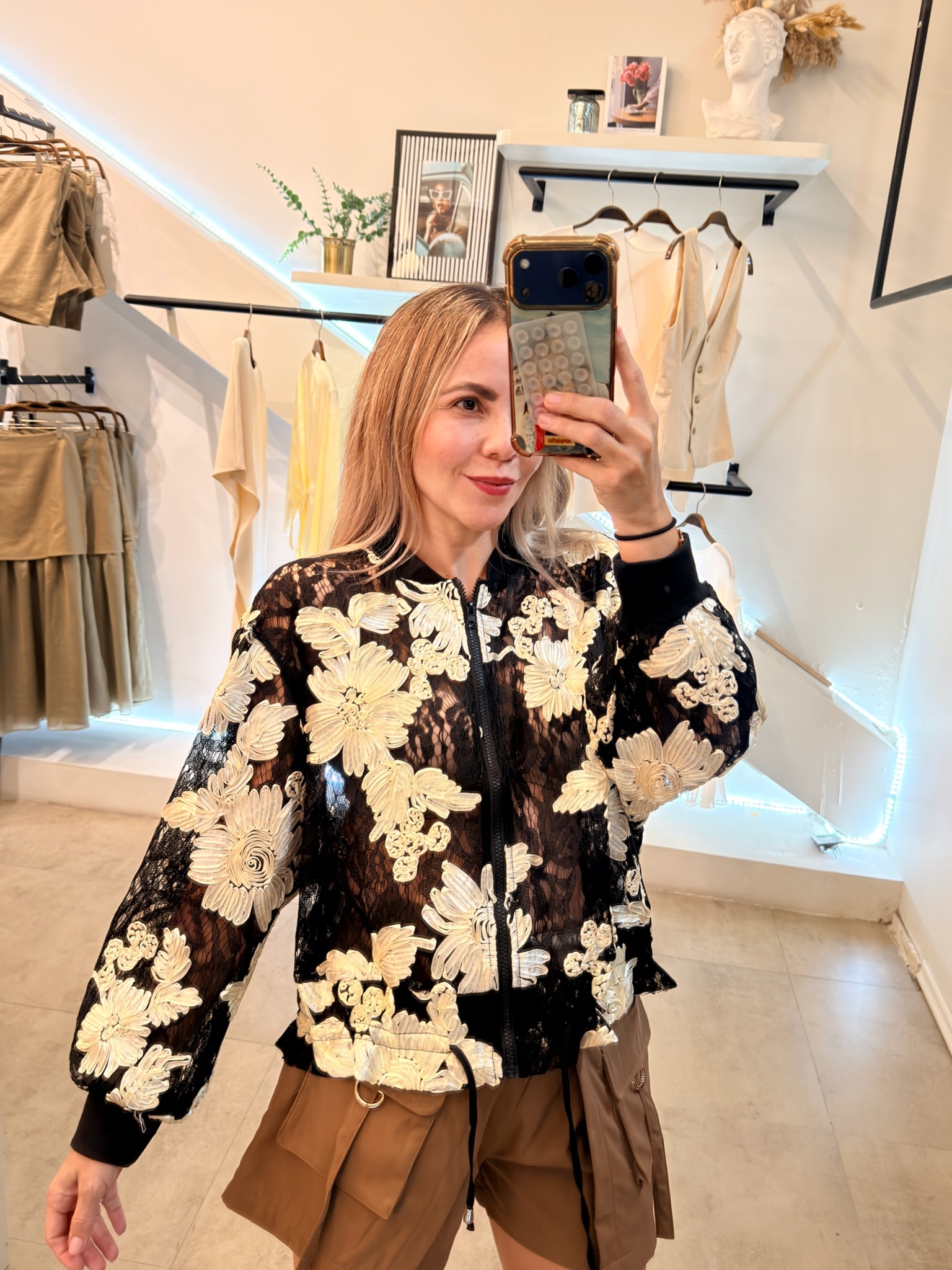 BOMBER JACKET LACE BLACK WHITE - Imagen 4