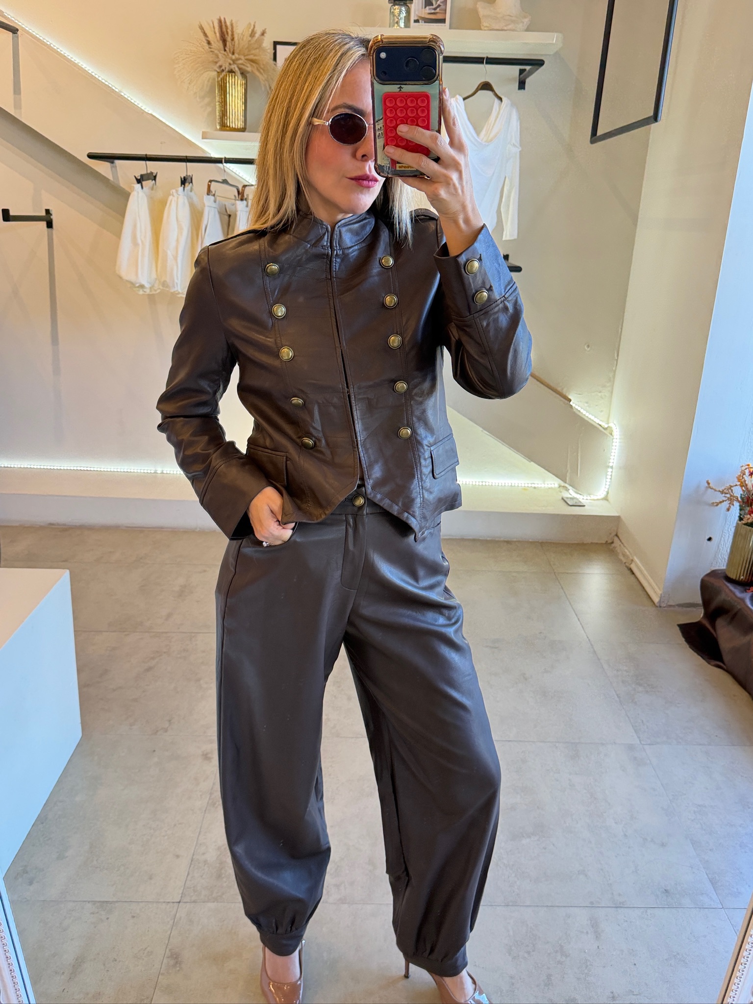 CONJUNTO JACKET PIEL BROWN - Imagen 11