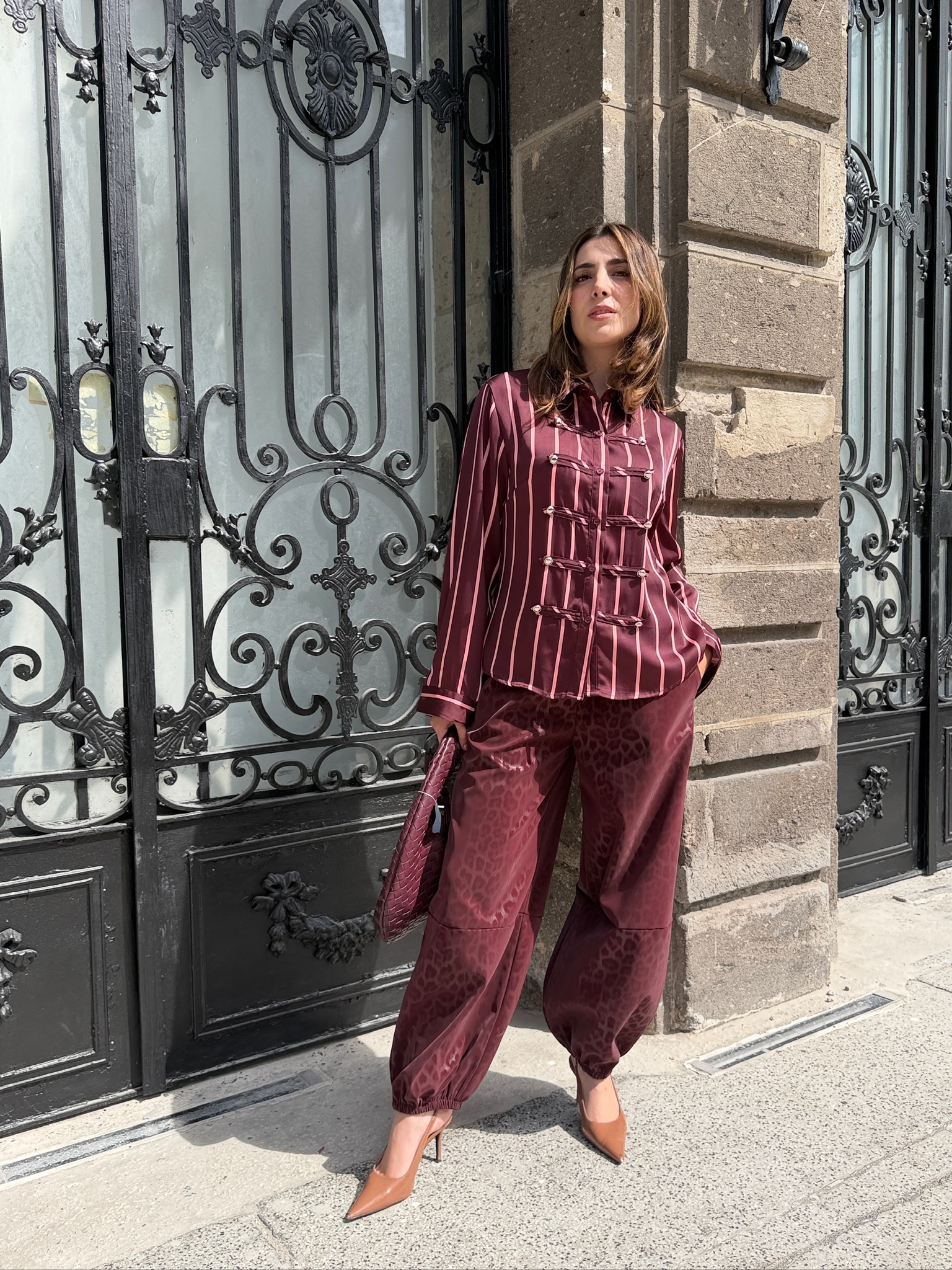 PANTALÓN BURGUNDY PRINT - Imagen 2