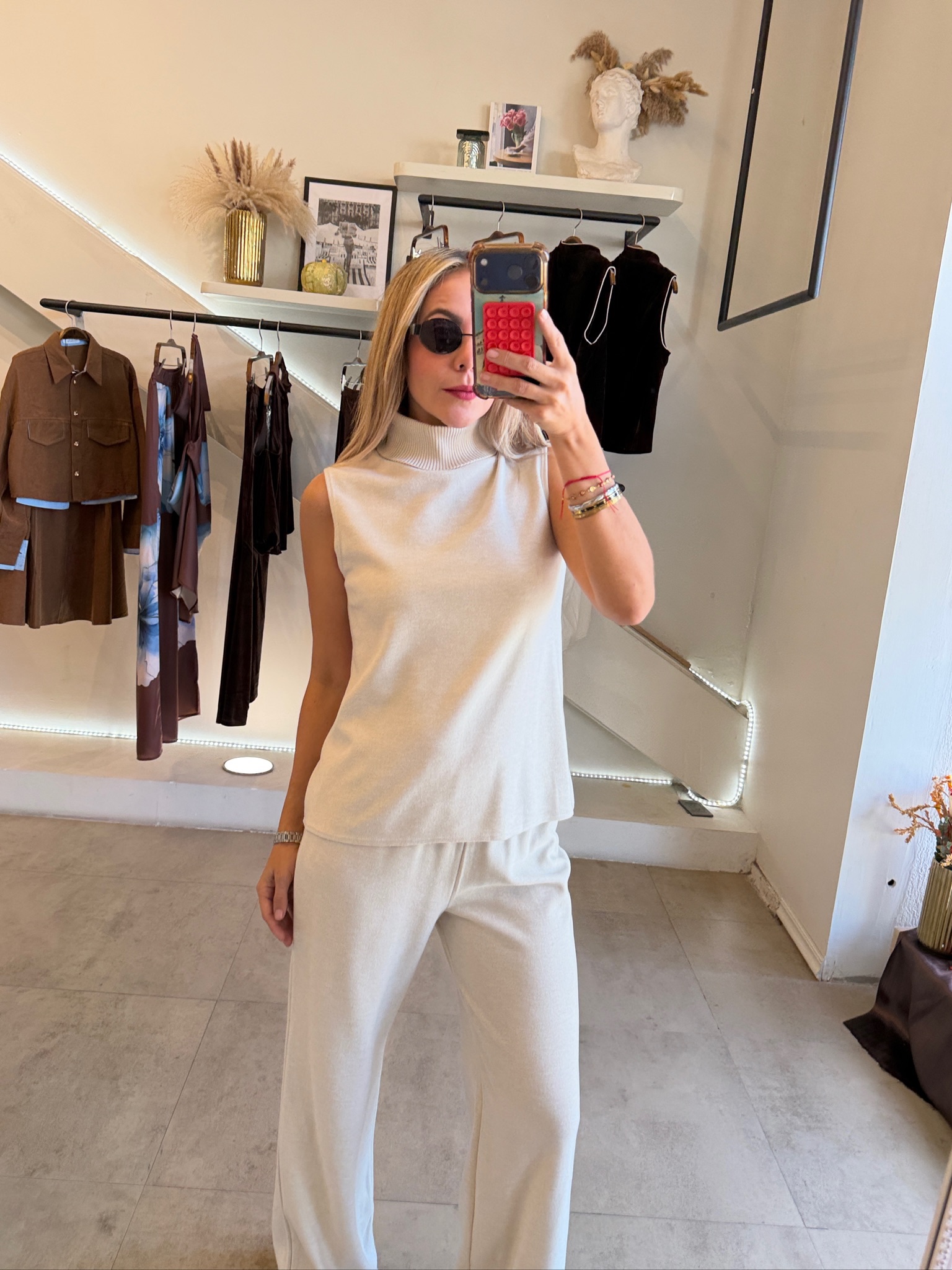 CONJUNTO VIAJERO BEIGE - Imagen 6