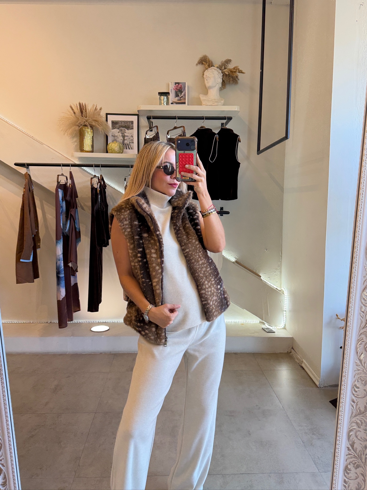 CONJUNTO VIAJERO BEIGE - Imagen 2