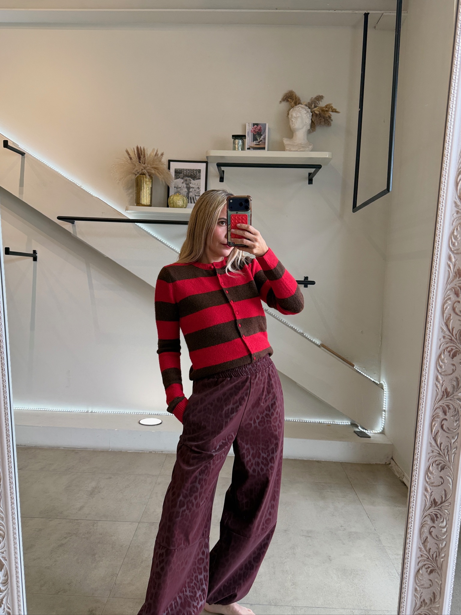 PANTALÓN BURGUNDY PRINT - Imagen 9