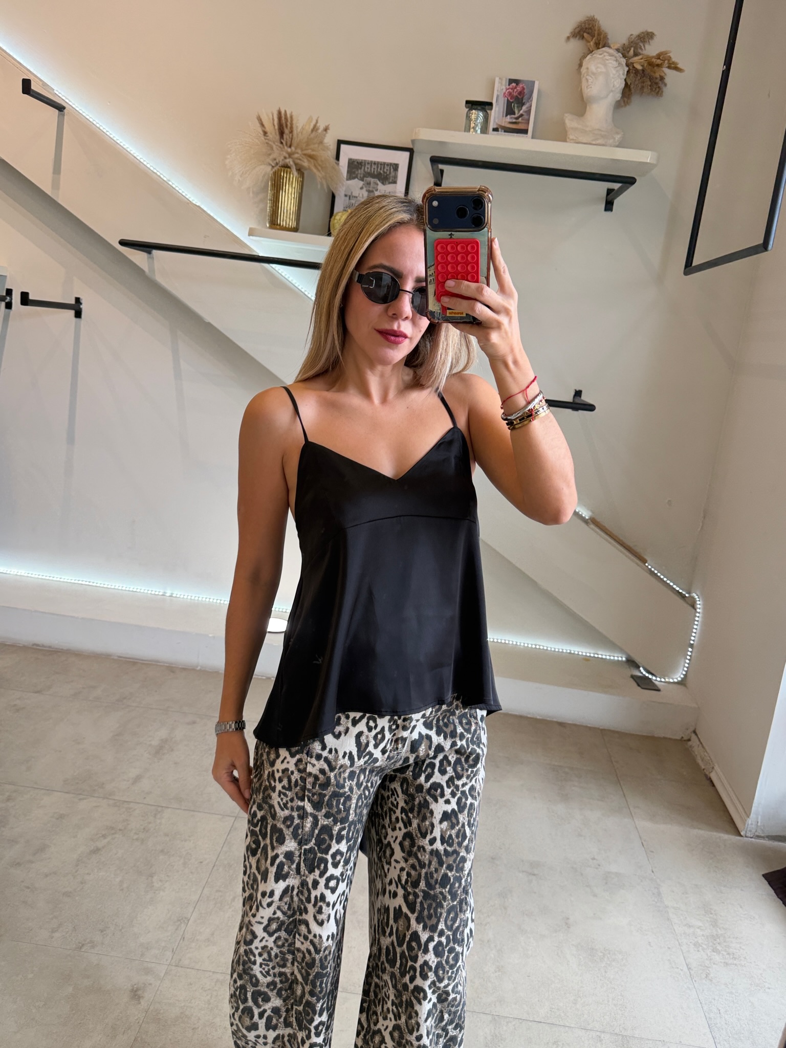 BLUSA BLACK SATÍN - Imagen 4